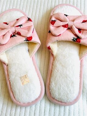 Pink Strawberry Bow Fuzzy Slide Slippers